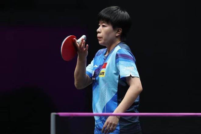 旧戴着护具 旧戴着护具