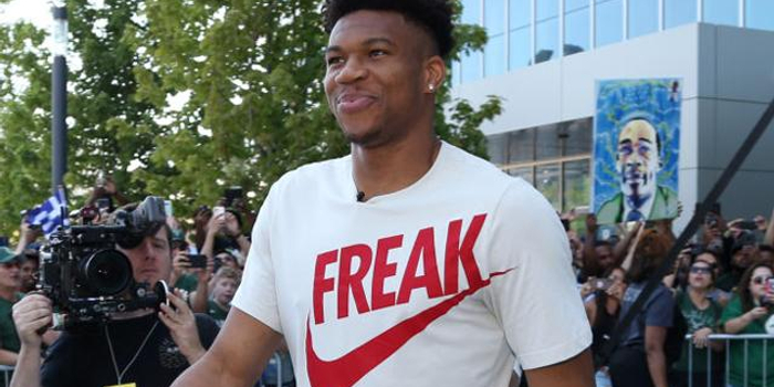 国足点球话 国足点球话